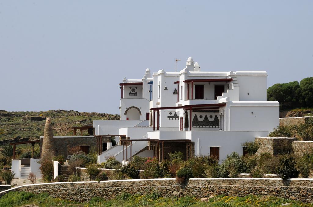 Aparthotel En Plo Agios Romanos Exterior foto